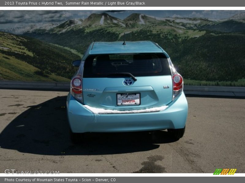 Summer Rain Metallic / Light Blue Gray/Black 2013 Toyota Prius c Hybrid Two