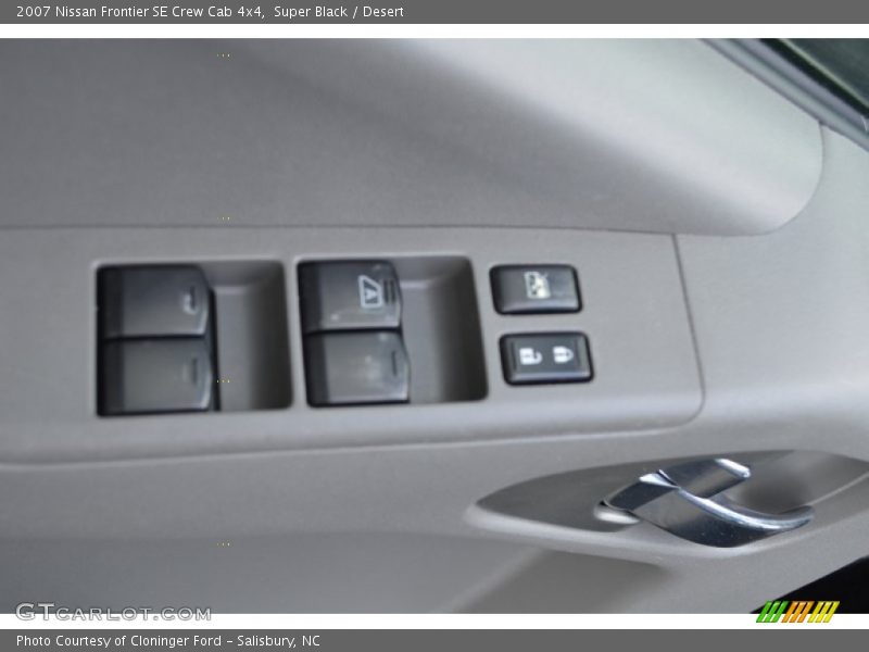 Super Black / Desert 2007 Nissan Frontier SE Crew Cab 4x4