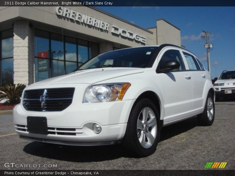 Bright White / Dark Slate Gray 2011 Dodge Caliber Mainstreet