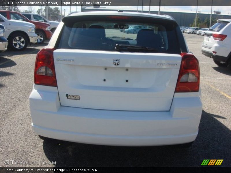 Bright White / Dark Slate Gray 2011 Dodge Caliber Mainstreet