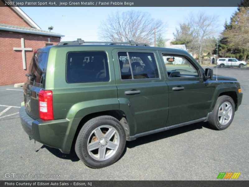Jeep Green Metallic / Pastel Pebble Beige 2007 Jeep Patriot Sport 4x4