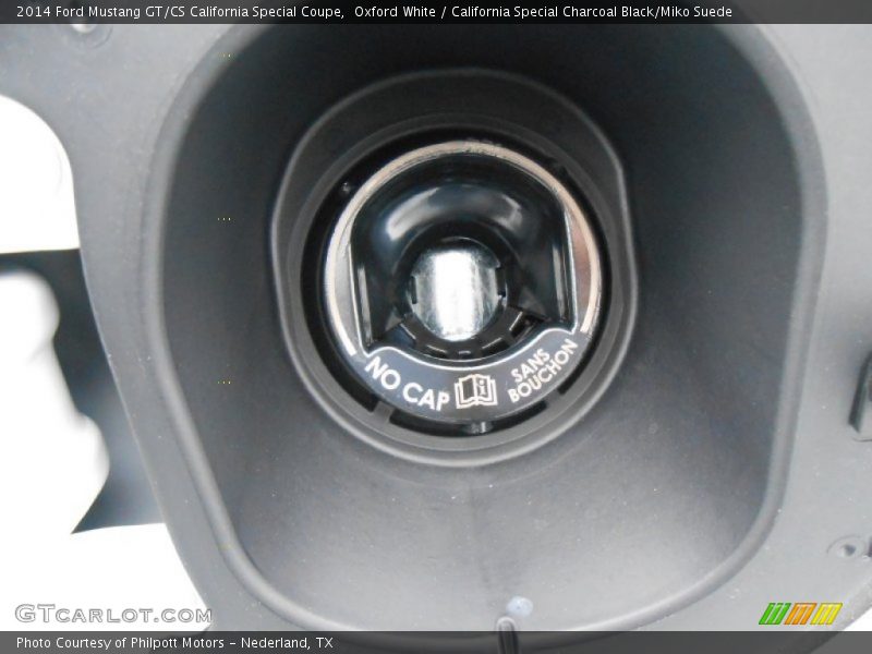 Oxford White / California Special Charcoal Black/Miko Suede 2014 Ford Mustang GT/CS California Special Coupe