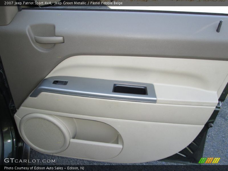 Jeep Green Metallic / Pastel Pebble Beige 2007 Jeep Patriot Sport 4x4