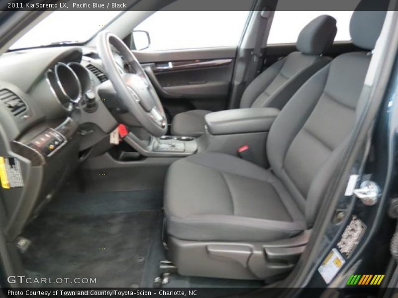Front Seat of 2011 Sorento LX