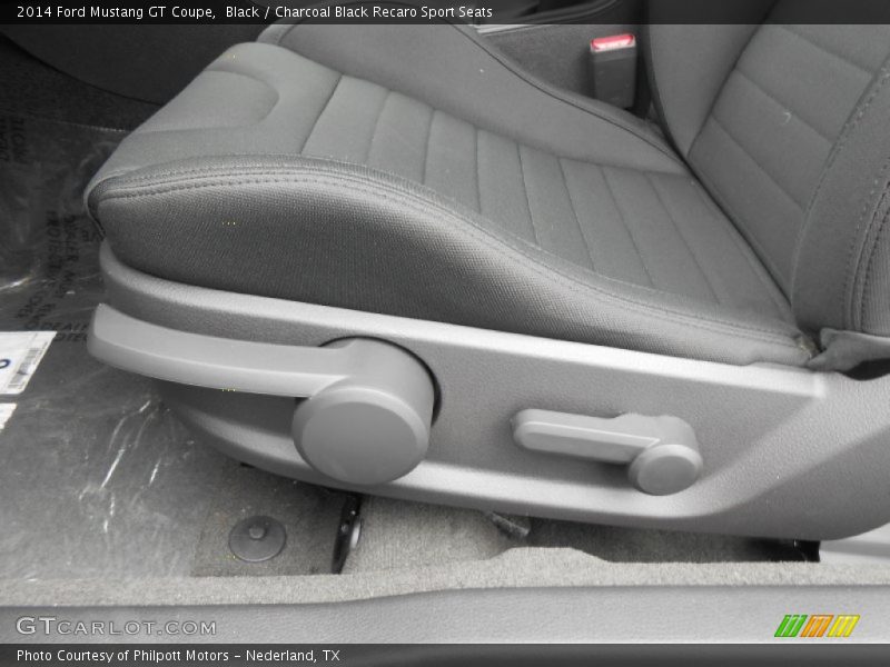 Controls of 2014 Mustang GT Coupe