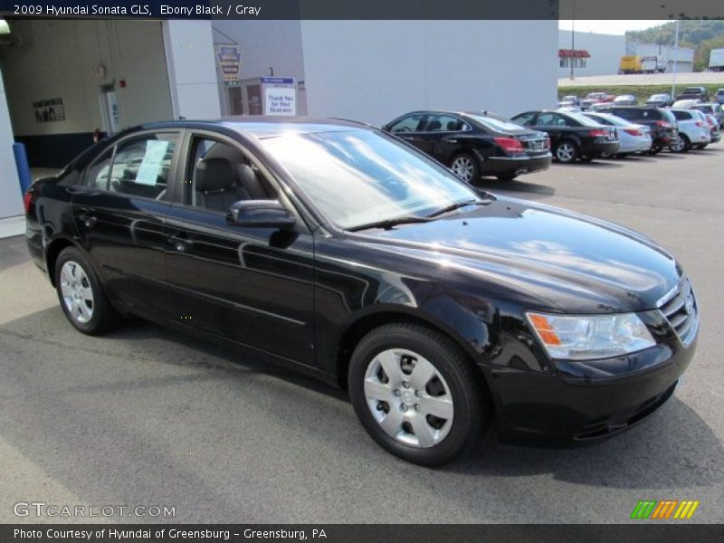 Front 3/4 View of 2009 Sonata GLS