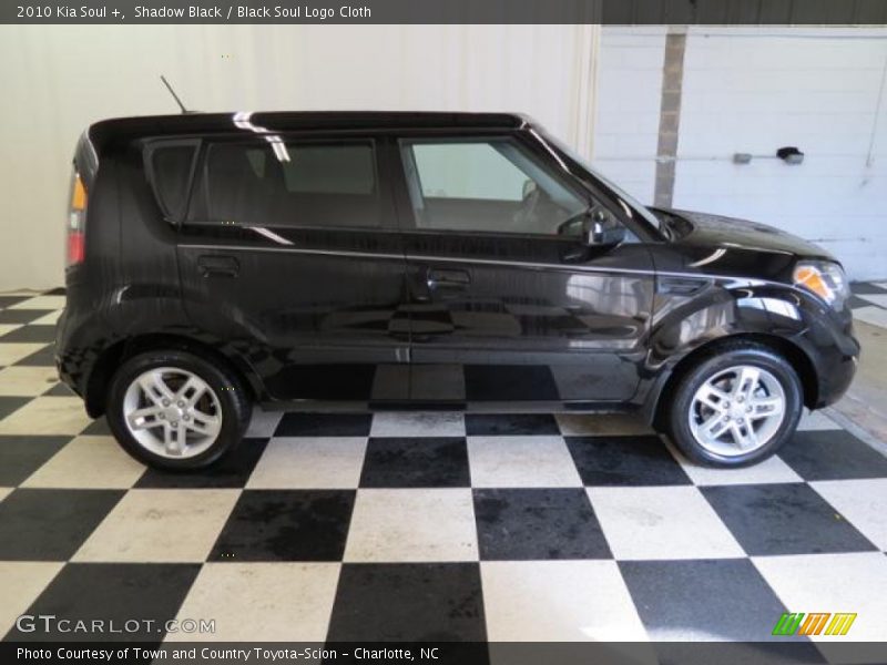 Shadow Black / Black Soul Logo Cloth 2010 Kia Soul +