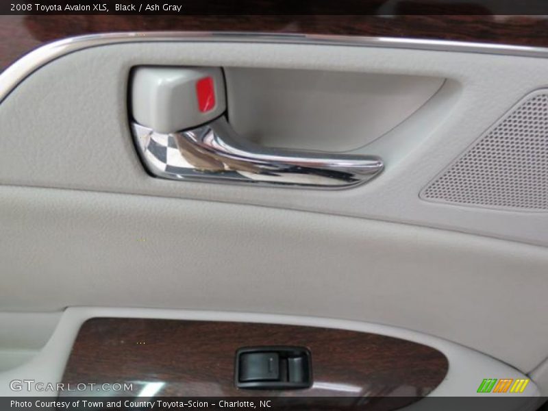 Black / Ash Gray 2008 Toyota Avalon XLS