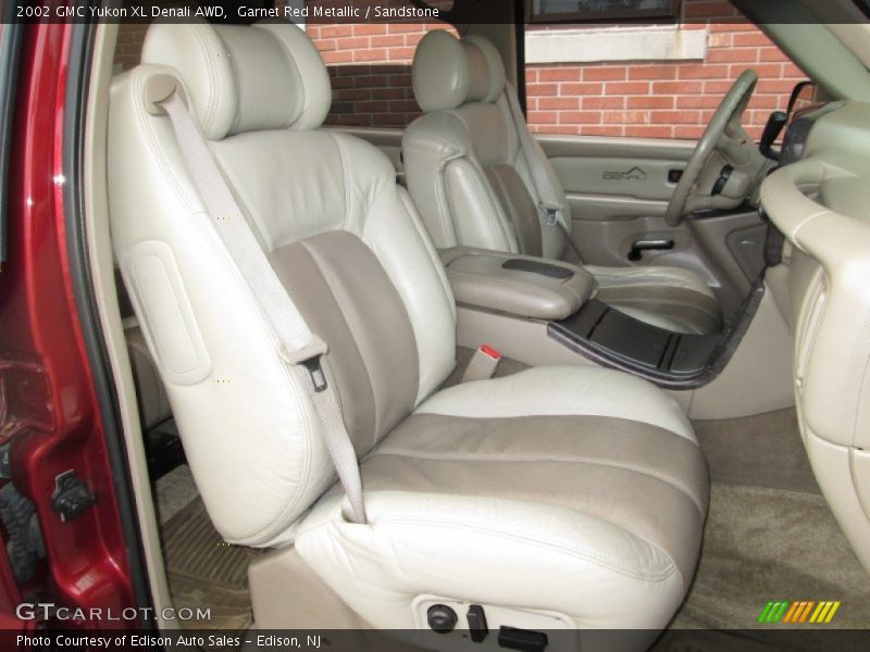 Front Seat of 2002 Yukon XL Denali AWD