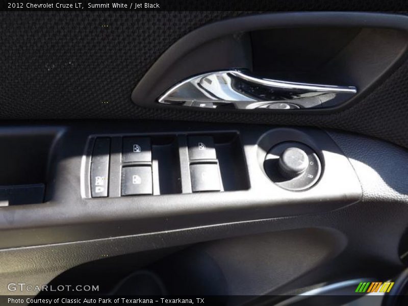 Summit White / Jet Black 2012 Chevrolet Cruze LT