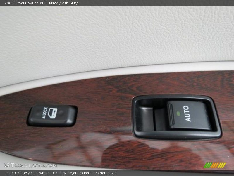 Black / Ash Gray 2008 Toyota Avalon XLS