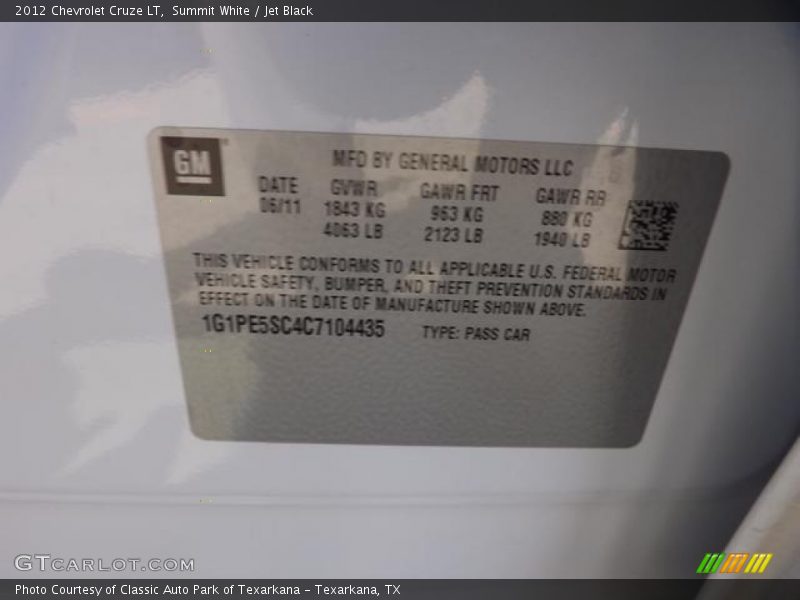 Summit White / Jet Black 2012 Chevrolet Cruze LT