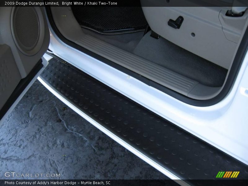 Bright White / Khaki Two-Tone 2009 Dodge Durango Limited