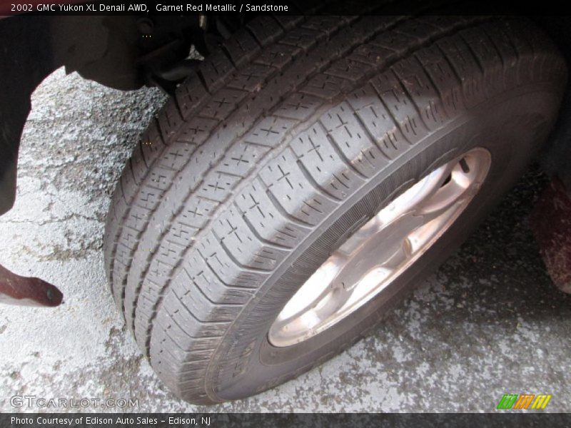 Garnet Red Metallic / Sandstone 2002 GMC Yukon XL Denali AWD
