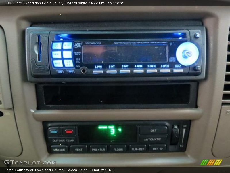 Oxford White / Medium Parchment 2002 Ford Expedition Eddie Bauer