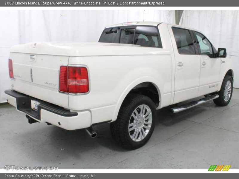 White Chocolate Tri Coat / Light Parchment/Espresso 2007 Lincoln Mark LT SuperCrew 4x4