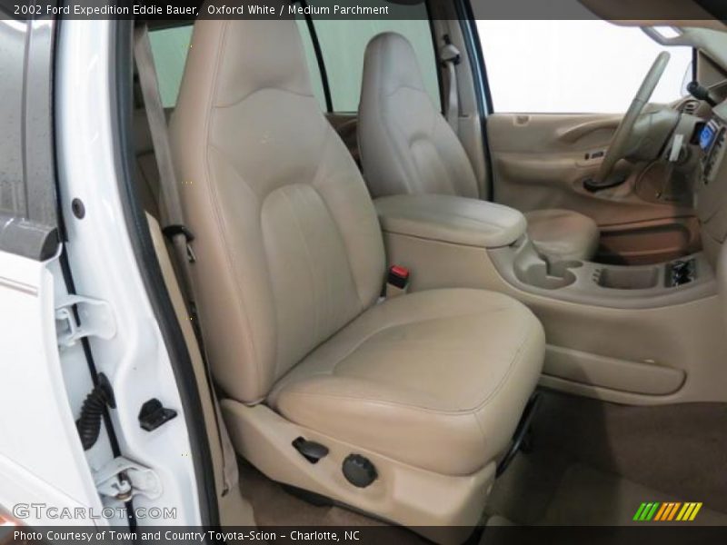 Front Seat of 2002 Expedition Eddie Bauer
