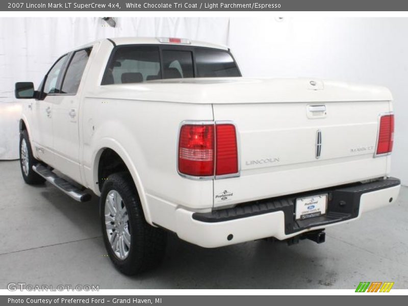 White Chocolate Tri Coat / Light Parchment/Espresso 2007 Lincoln Mark LT SuperCrew 4x4