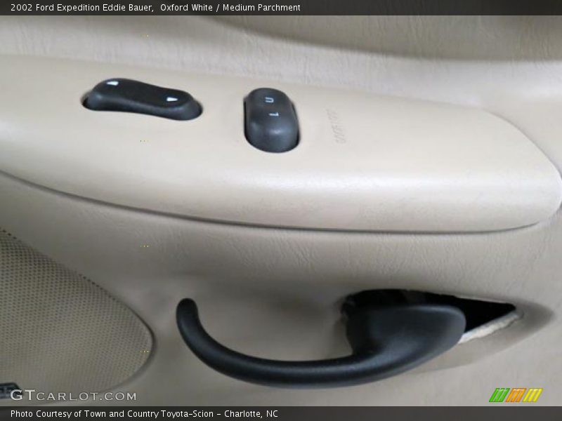 Oxford White / Medium Parchment 2002 Ford Expedition Eddie Bauer