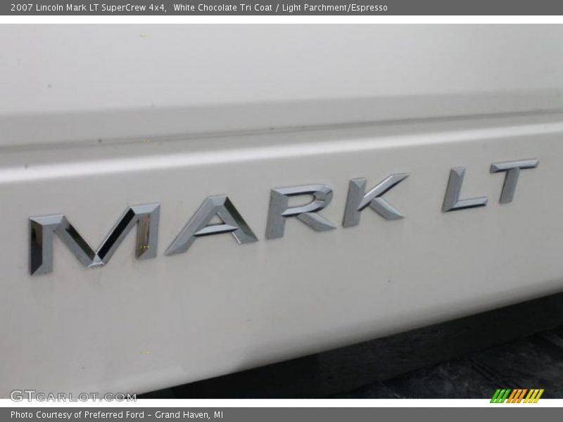 White Chocolate Tri Coat / Light Parchment/Espresso 2007 Lincoln Mark LT SuperCrew 4x4