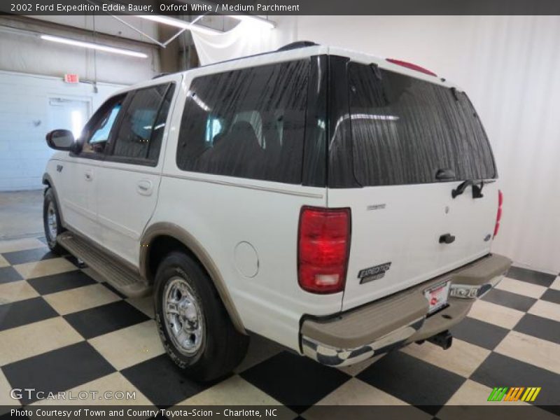 Oxford White / Medium Parchment 2002 Ford Expedition Eddie Bauer