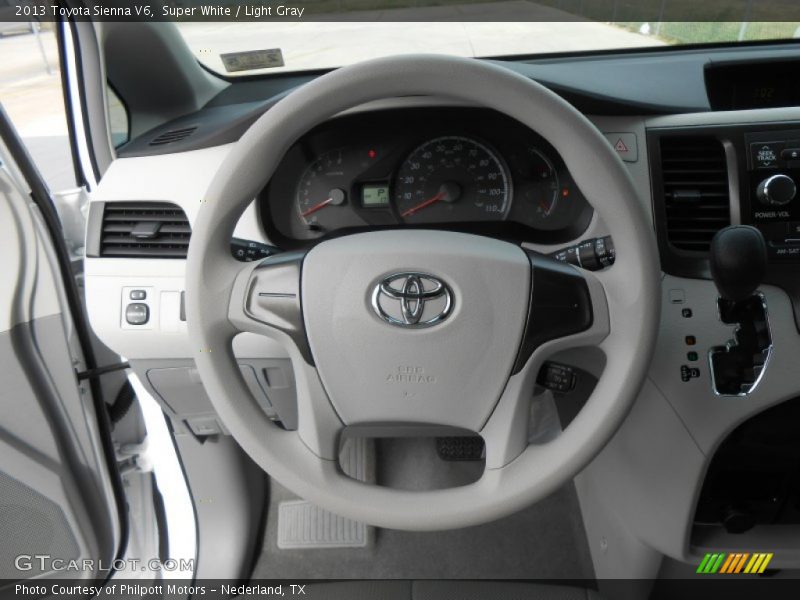 Super White / Light Gray 2013 Toyota Sienna V6