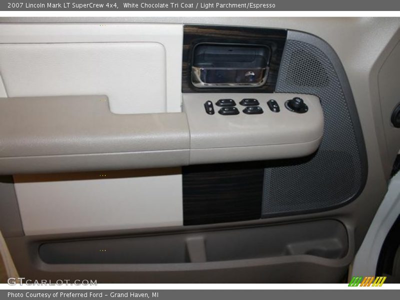 White Chocolate Tri Coat / Light Parchment/Espresso 2007 Lincoln Mark LT SuperCrew 4x4