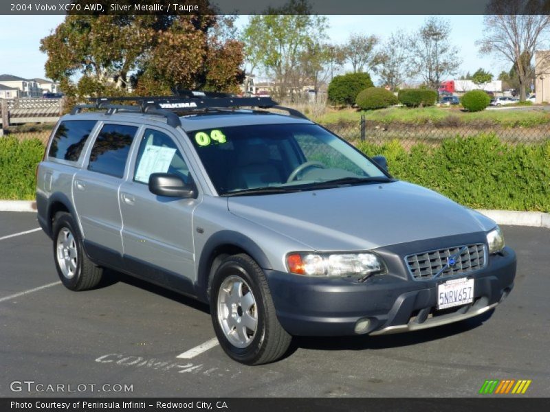 Silver Metallic / Taupe 2004 Volvo XC70 AWD