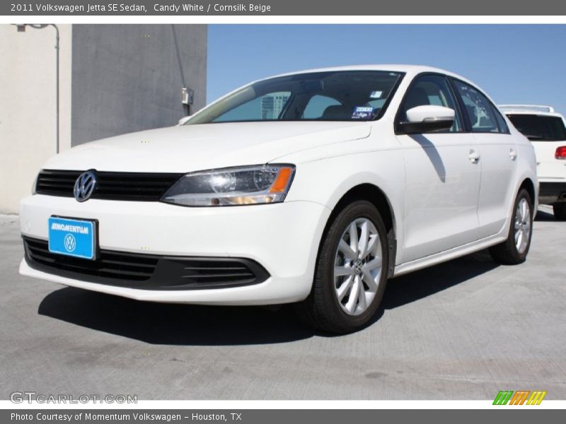 Candy White / Cornsilk Beige 2011 Volkswagen Jetta SE Sedan