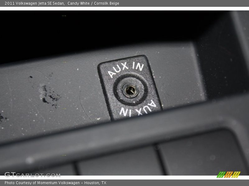 Candy White / Cornsilk Beige 2011 Volkswagen Jetta SE Sedan