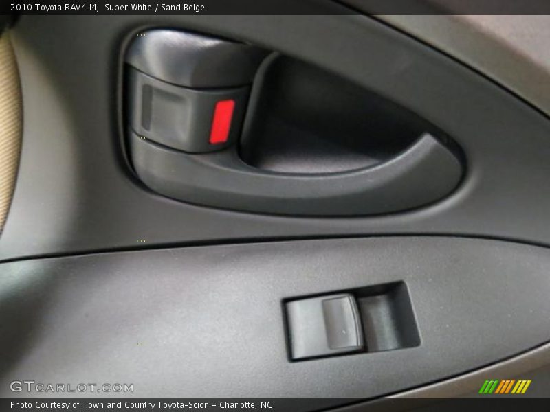 Super White / Sand Beige 2010 Toyota RAV4 I4