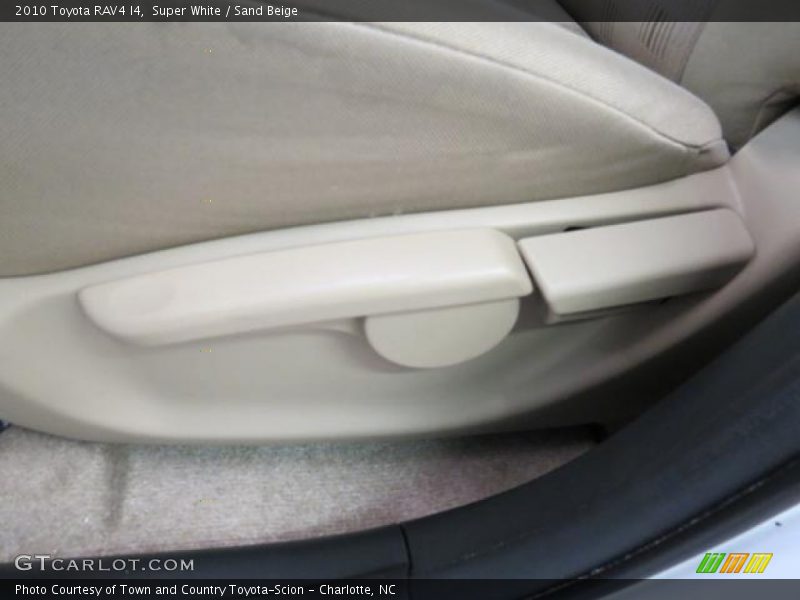 Super White / Sand Beige 2010 Toyota RAV4 I4
