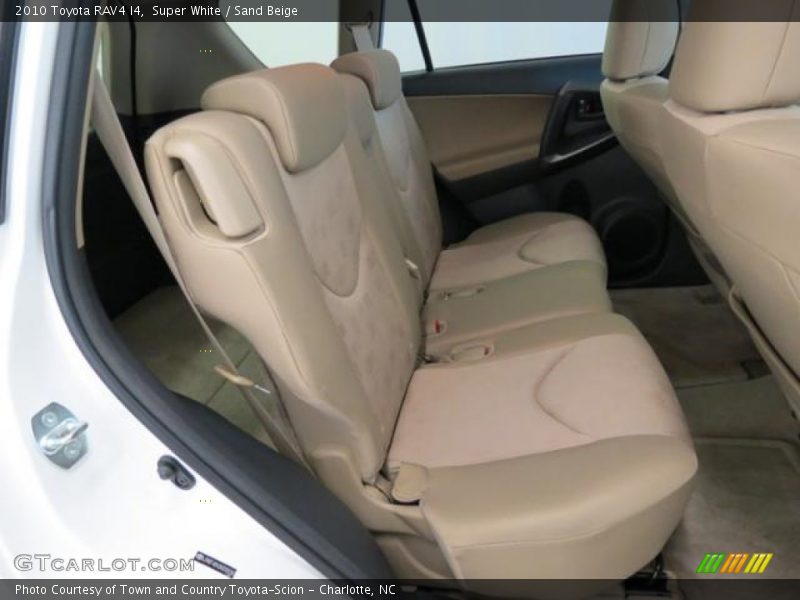Super White / Sand Beige 2010 Toyota RAV4 I4
