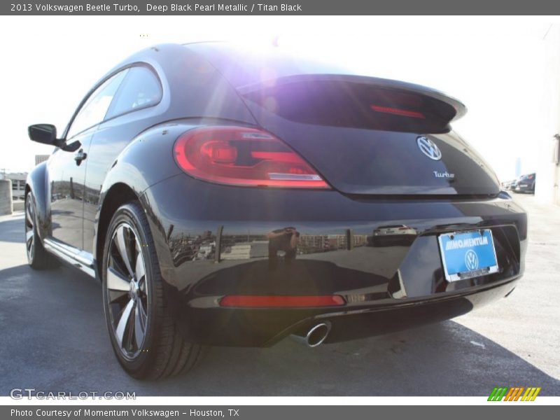 Deep Black Pearl Metallic / Titan Black 2013 Volkswagen Beetle Turbo