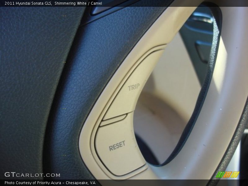 Shimmering White / Camel 2011 Hyundai Sonata GLS