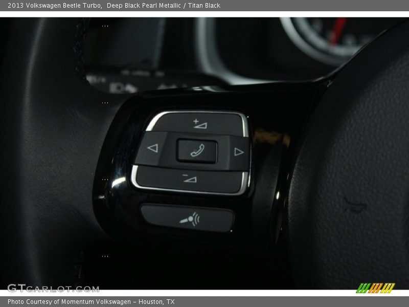Deep Black Pearl Metallic / Titan Black 2013 Volkswagen Beetle Turbo