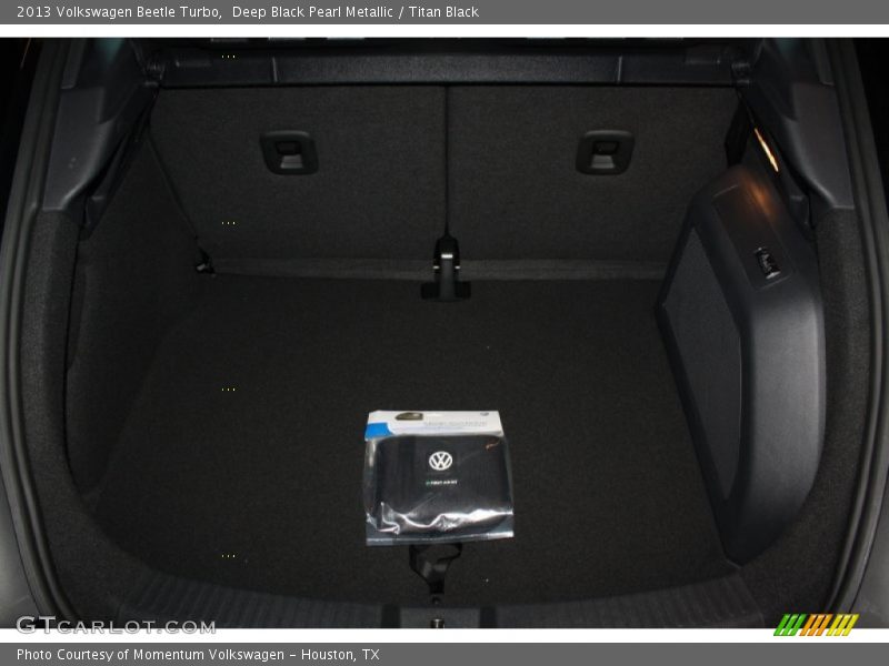 Deep Black Pearl Metallic / Titan Black 2013 Volkswagen Beetle Turbo