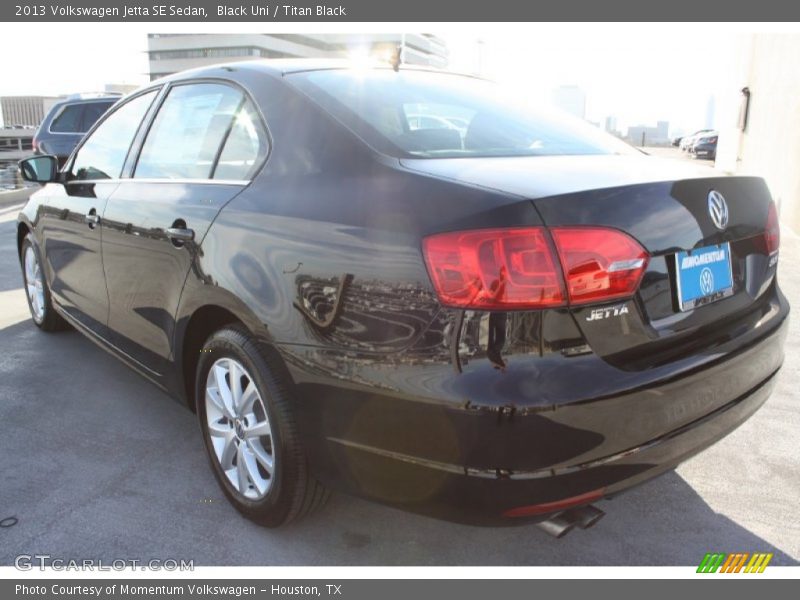 Black Uni / Titan Black 2013 Volkswagen Jetta SE Sedan