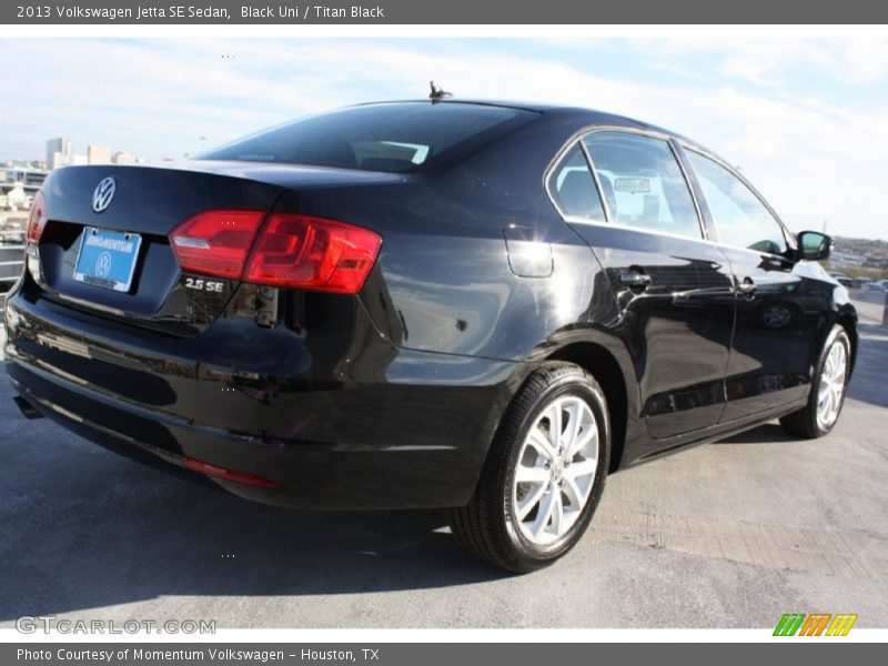 Black Uni / Titan Black 2013 Volkswagen Jetta SE Sedan