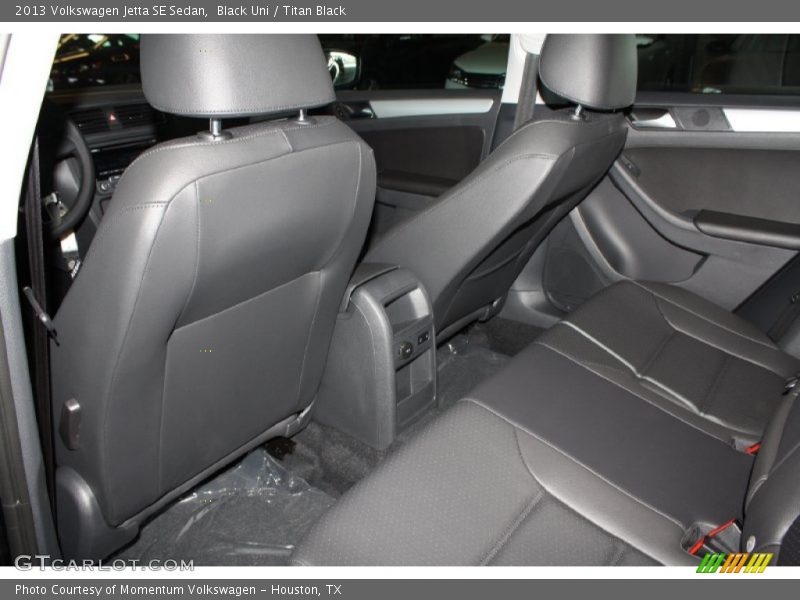 Black Uni / Titan Black 2013 Volkswagen Jetta SE Sedan