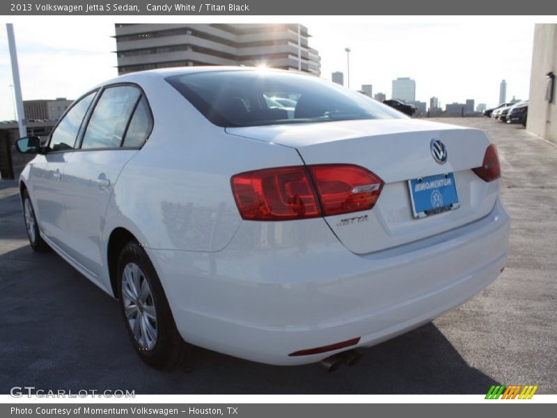 Candy White / Titan Black 2013 Volkswagen Jetta S Sedan