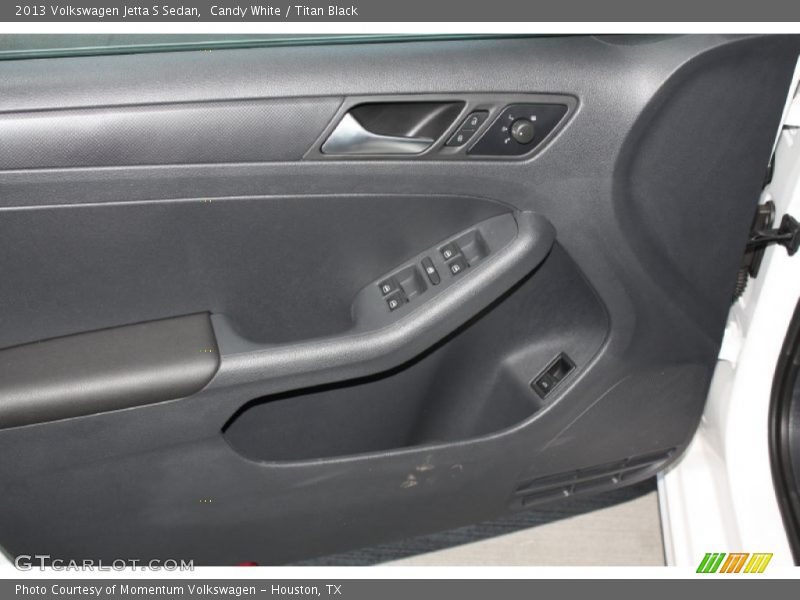 Candy White / Titan Black 2013 Volkswagen Jetta S Sedan