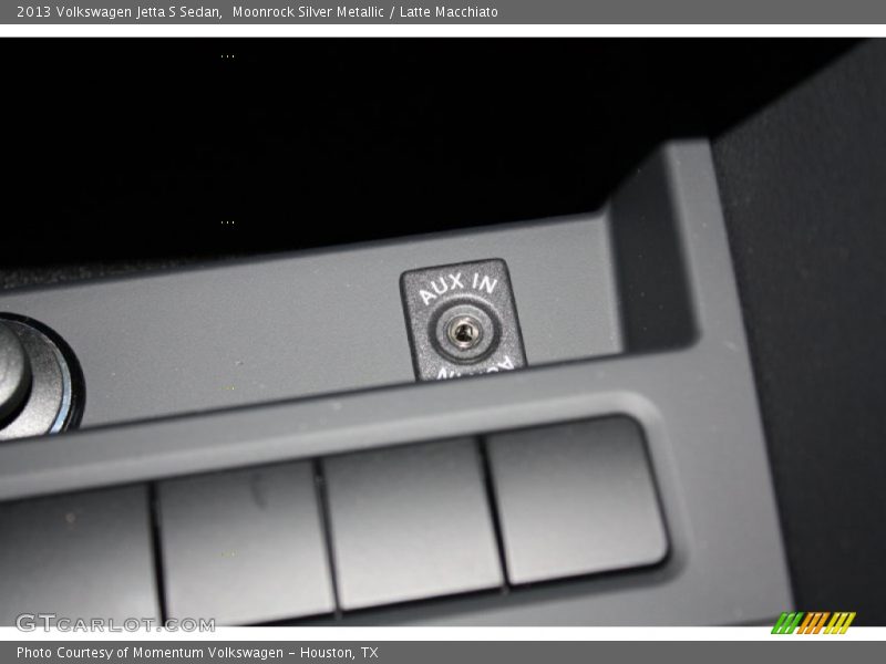 Moonrock Silver Metallic / Latte Macchiato 2013 Volkswagen Jetta S Sedan