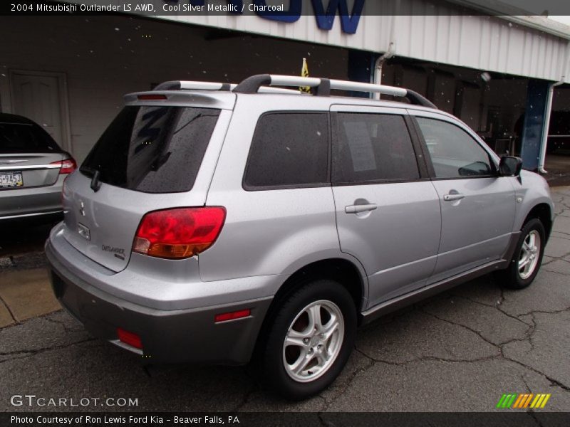 Cool Silver Metallic / Charcoal 2004 Mitsubishi Outlander LS AWD