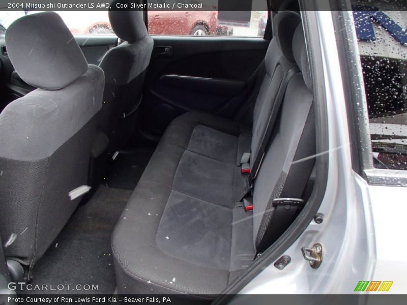 Cool Silver Metallic / Charcoal 2004 Mitsubishi Outlander LS AWD
