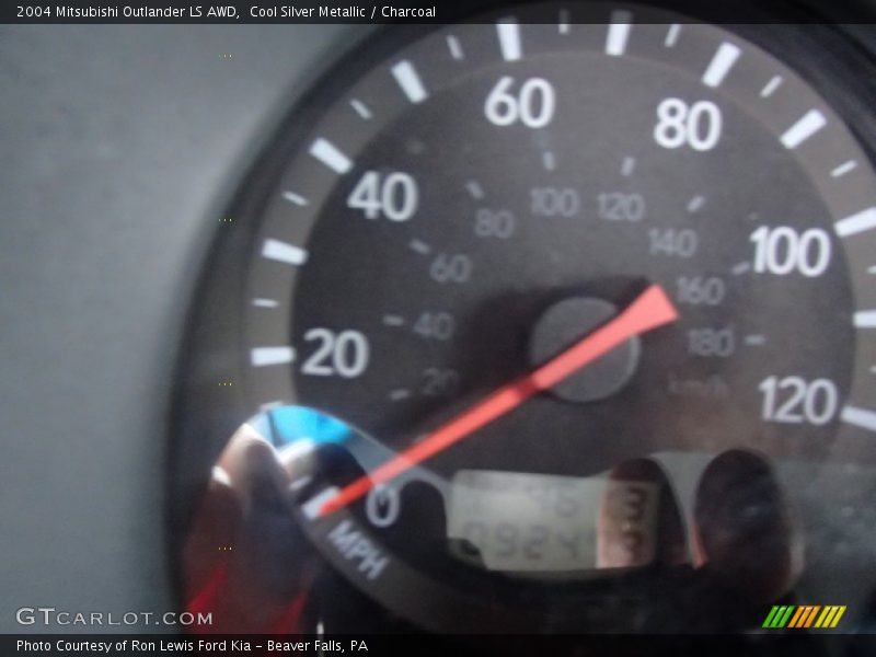 Cool Silver Metallic / Charcoal 2004 Mitsubishi Outlander LS AWD