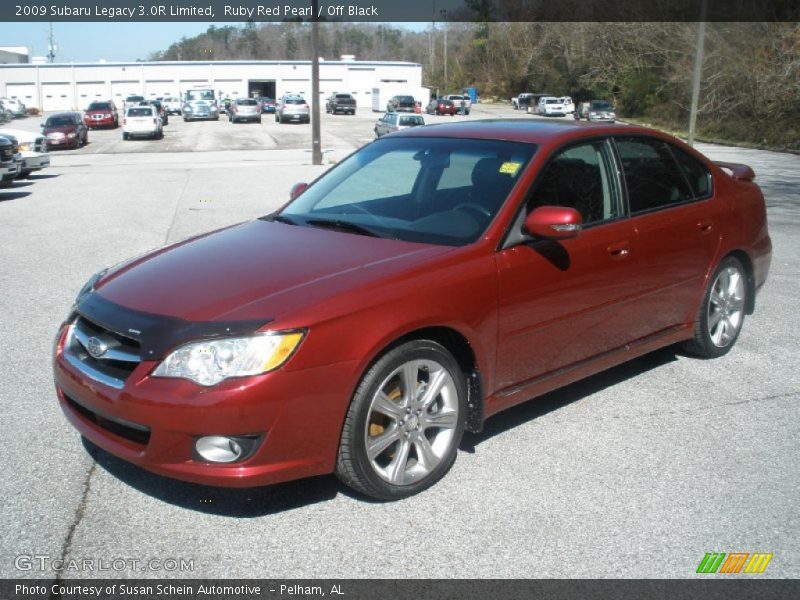 Front 3/4 View of 2009 Legacy 3.0R Limited