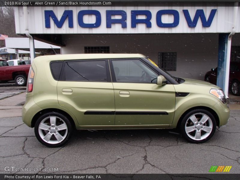 Alien Green / Sand/Black Houndstooth Cloth 2010 Kia Soul !