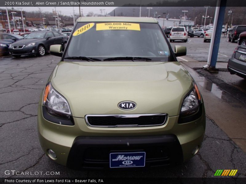 Alien Green / Sand/Black Houndstooth Cloth 2010 Kia Soul !