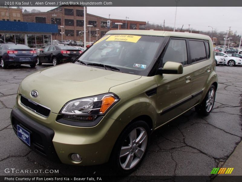 Alien Green / Sand/Black Houndstooth Cloth 2010 Kia Soul !